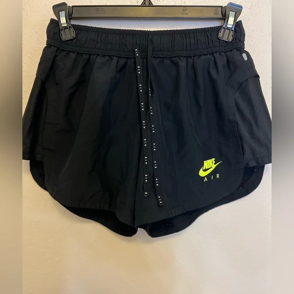 Nike‎